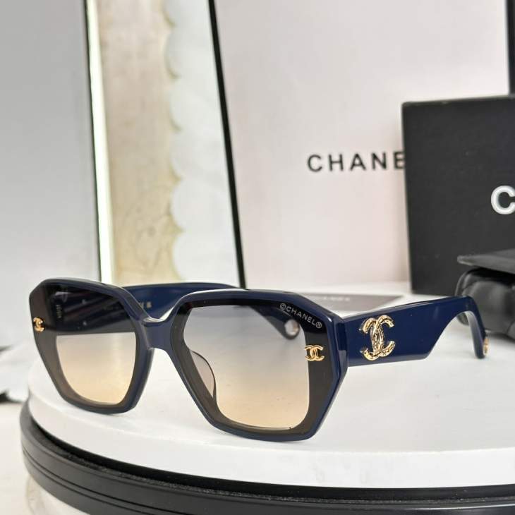 Picture of Chanel Sunglasses _SKUfw76721493fw